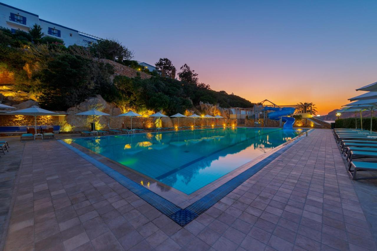 Dolphin Bay Seaside Resort & Suites Ґаліссас Екстер'єр фото